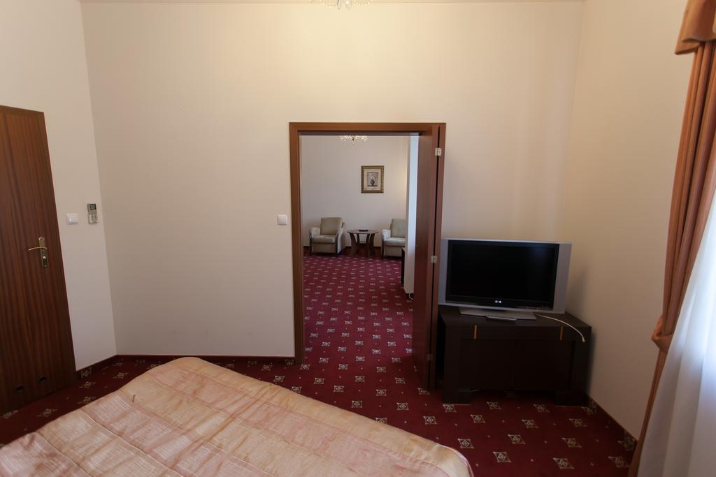 Hotel Twins II Varşova Dış mekan fotoğraf